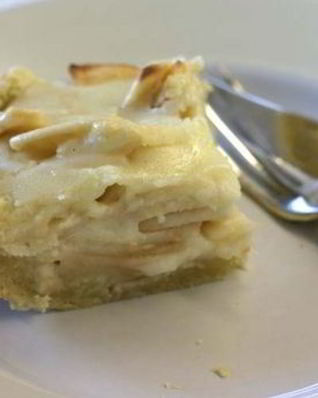 Яблочный пирог со сметанной заливкой