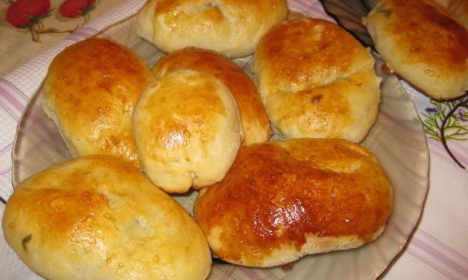 Рецепт быстрые пирожки на кефире в духовке нежнее пуха