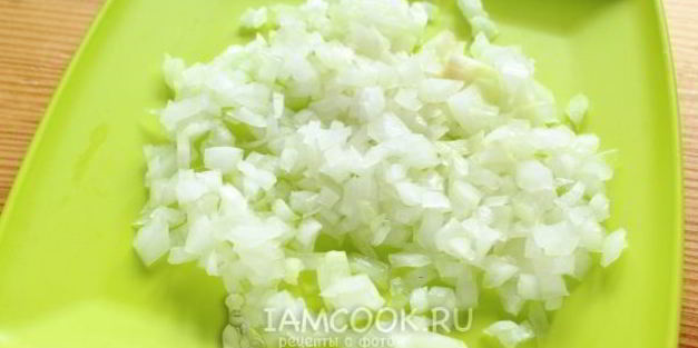 быстрые пирожки с курицей и брынзой