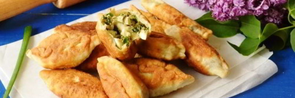 Быстрые пирожки с яйцом и луком