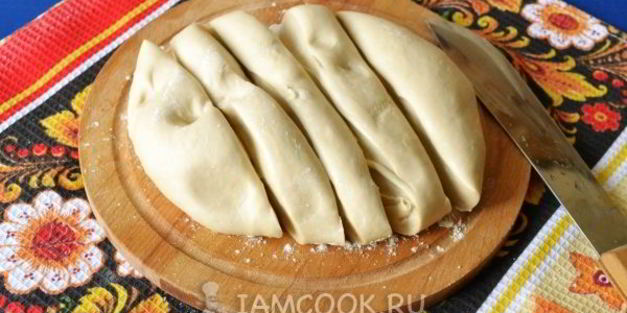 быстрые пирожки с яйцом и луком