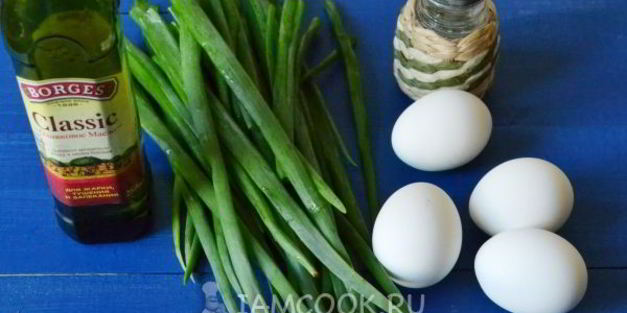 быстрые пирожки с яйцом и луком