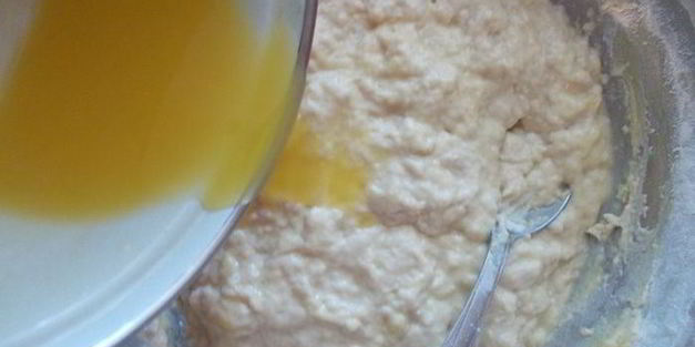 домашние пирожки с вишней и шелковицей