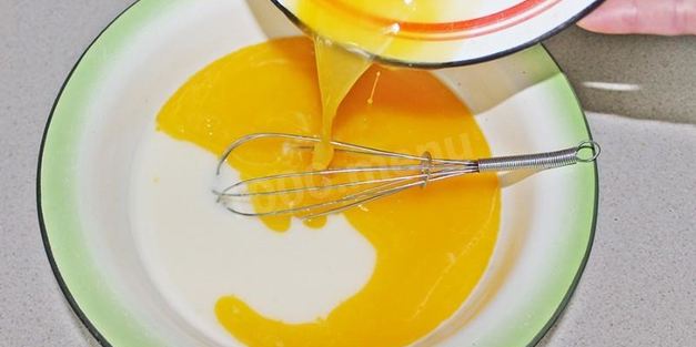 дрожжевые пирожки с малиной в духовке