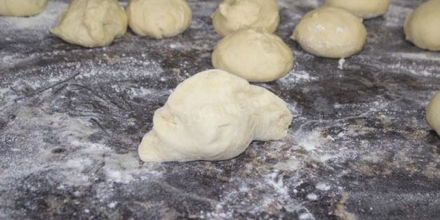 пирожки дрожжевые на воде на сковороде