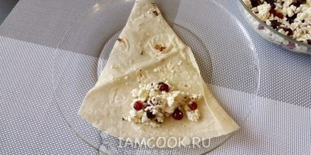 пирожки из лаваша с творогом