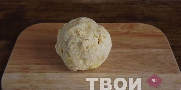 пирожки из песочного теста с клубникой