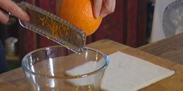 пирожки с изюмом