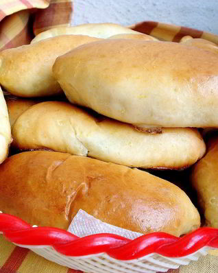 Пирожки с картошкой и шкварками