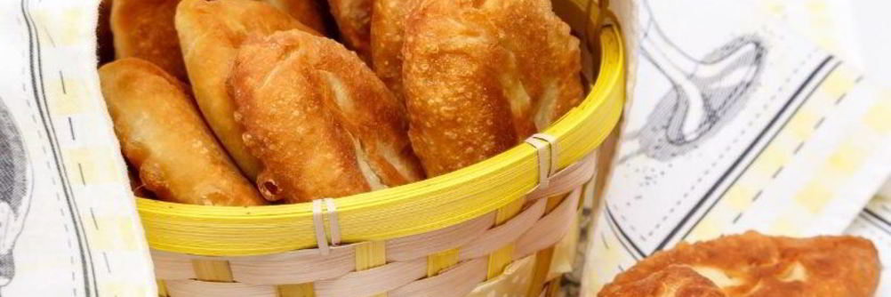 Пирожки с луком и яйцами