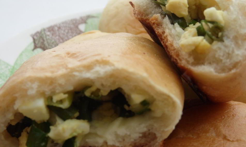 Рецепт пирожки с луком и яйцом