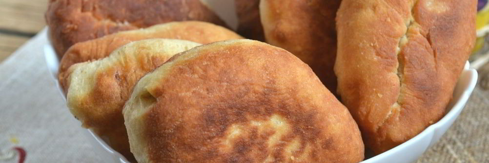 Пирожки с луком на кефире