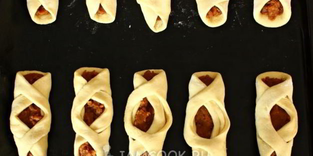 пирожки с сушеными яблоками