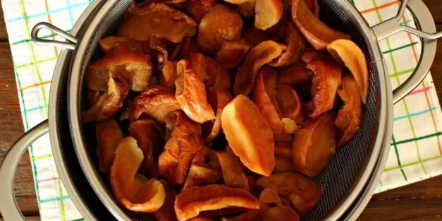 пирожки с сушеными яблоками