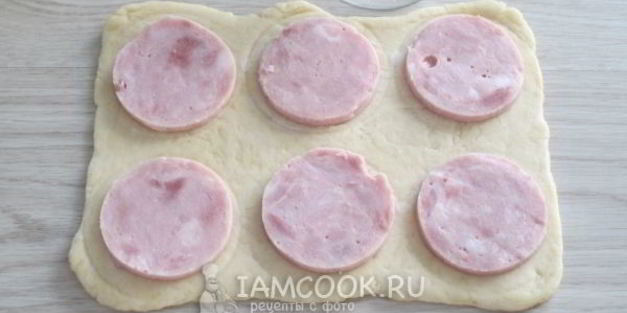 пирожки с ветчиной и сыром