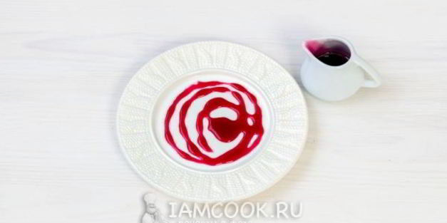 пирожки с вишней из слоеного теста