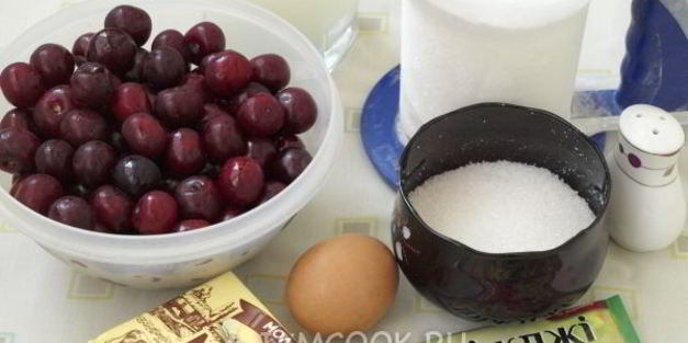 пирожки с вишней в духовке