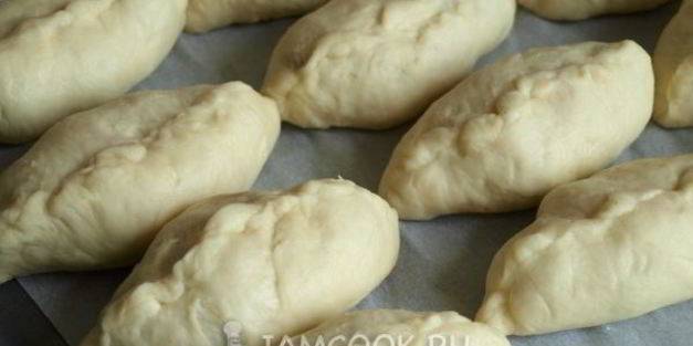 пирожки с вишней в духовке