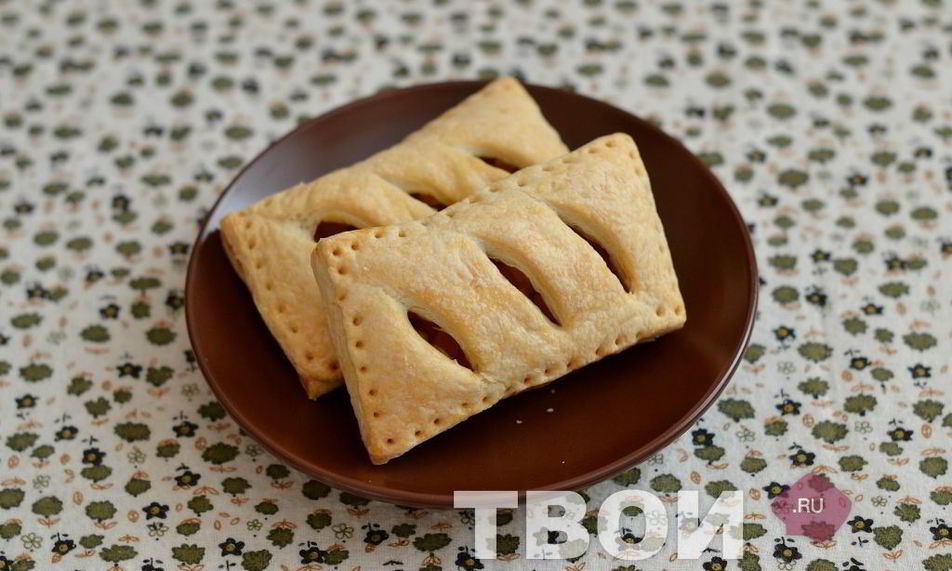 Рецепт пирожки с яблоками из слоеного теста