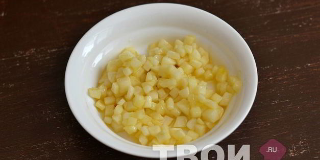 пирожки с яблоками из слоеного теста