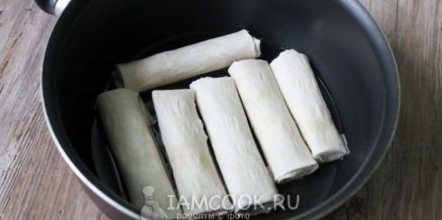 пирожки-сигары с творогом