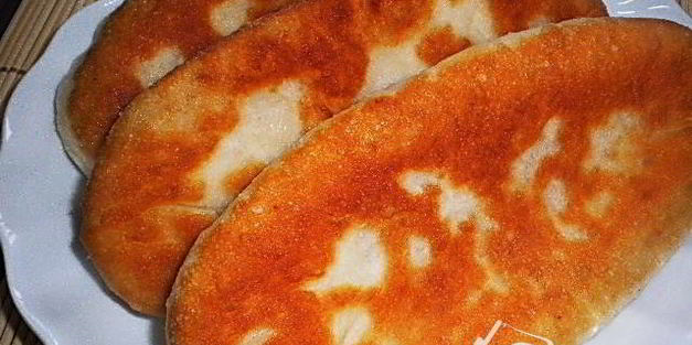 пирожки жареные с куриным мясом и картофелем