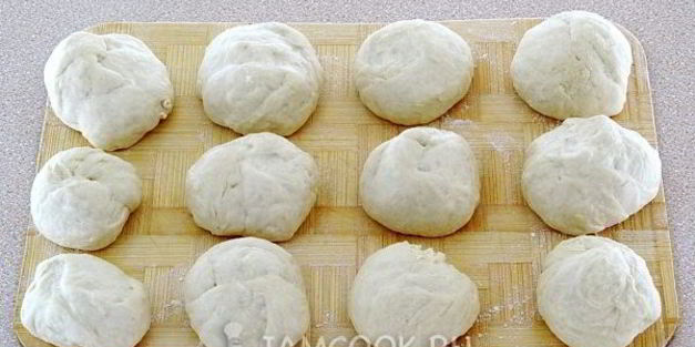 пирожки жареные с опятами