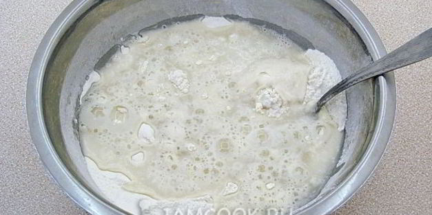 пирожки жареные с опятами