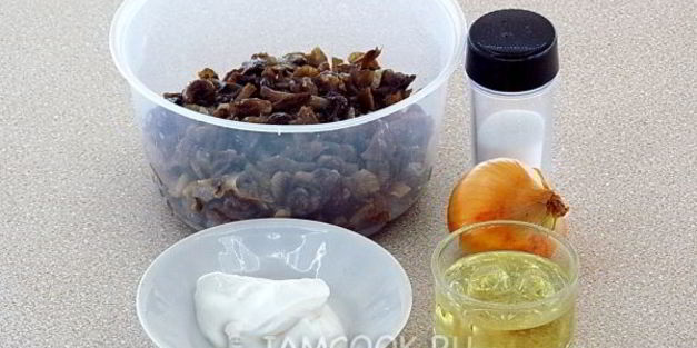 пирожки жареные с опятами