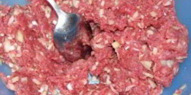 слоеные пирожки с мясом