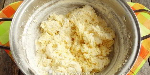 жареные пирожки из творожного теста