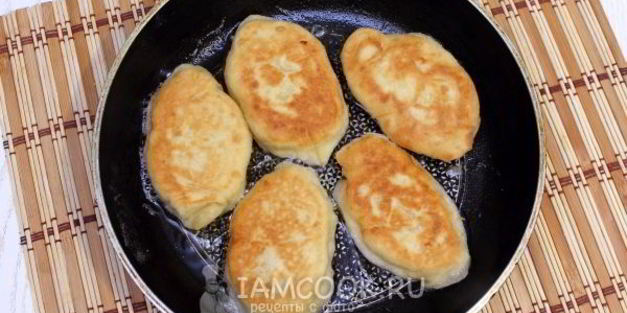 жареные пирожки на кефире