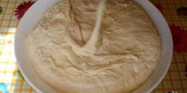 жареные пирожки с капустой на кислом молоке