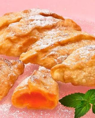 Жареные пирожки с повидлом