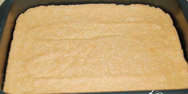 бисквитное пирожное с клубничным суфле