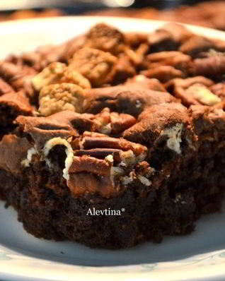 Брауни с пекан и маршмэллоу