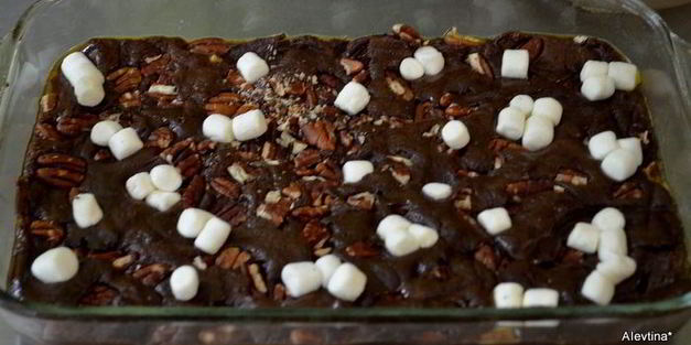 брауни с пекан и маршмэллоу
