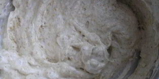 фисташковое пирожное с брусничным семифредо