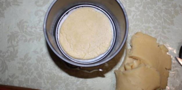 клубнично-сливочное пирожное