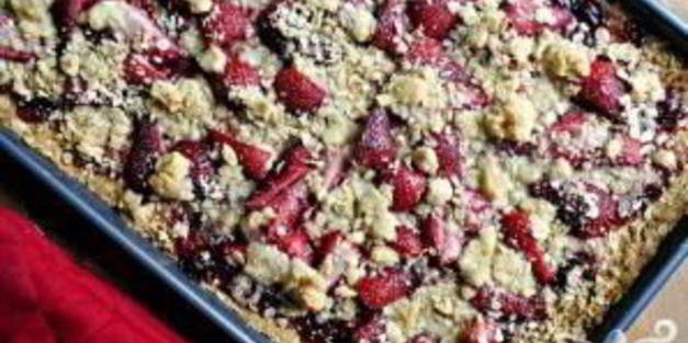 клубничные пирожные с белым шоколадом