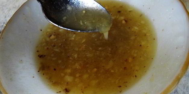 лимонное пирожное софи лорен с грецкими орехами, изюмом и безе