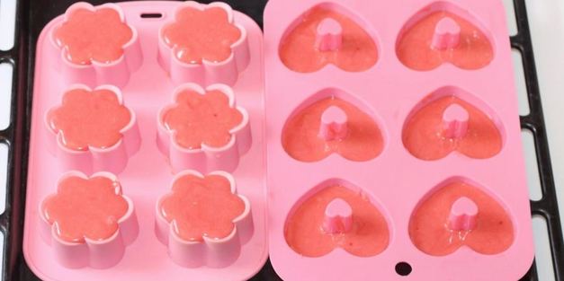 малиново-ореховое пирожное