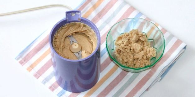 малиново-ореховое пирожное