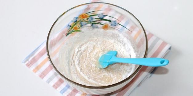 малиново-ореховое пирожное