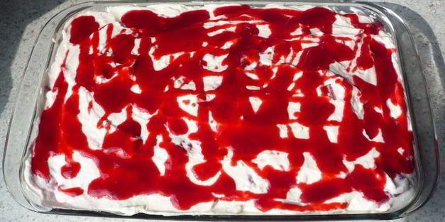 малиновые пирожные страчателла