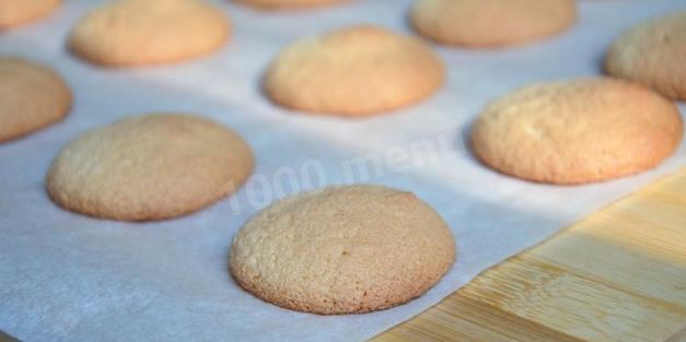 пирожное буше бисквитное