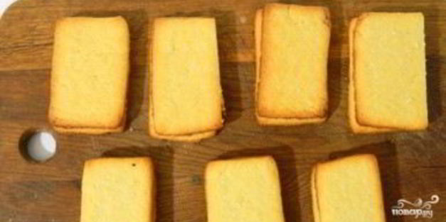 пирожное домино