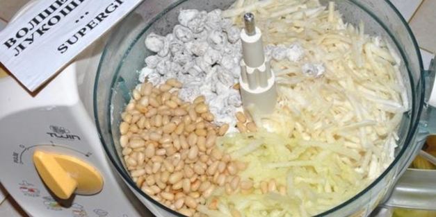 пирожное из корня сельдерея с творожным кремом