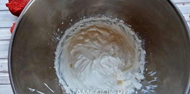 пирожное красный бархат