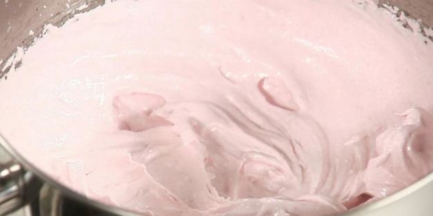 пирожное малиновые облака